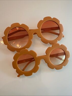 Kids Flower Sunglasses Mustard - Stylish Sun Protection
